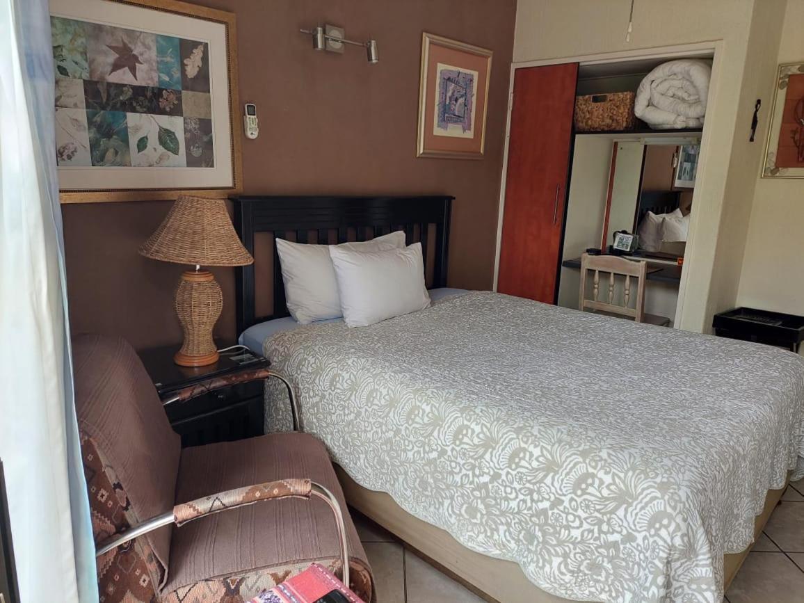 Sleep Eezy Cottages Бенони Экстерьер фото